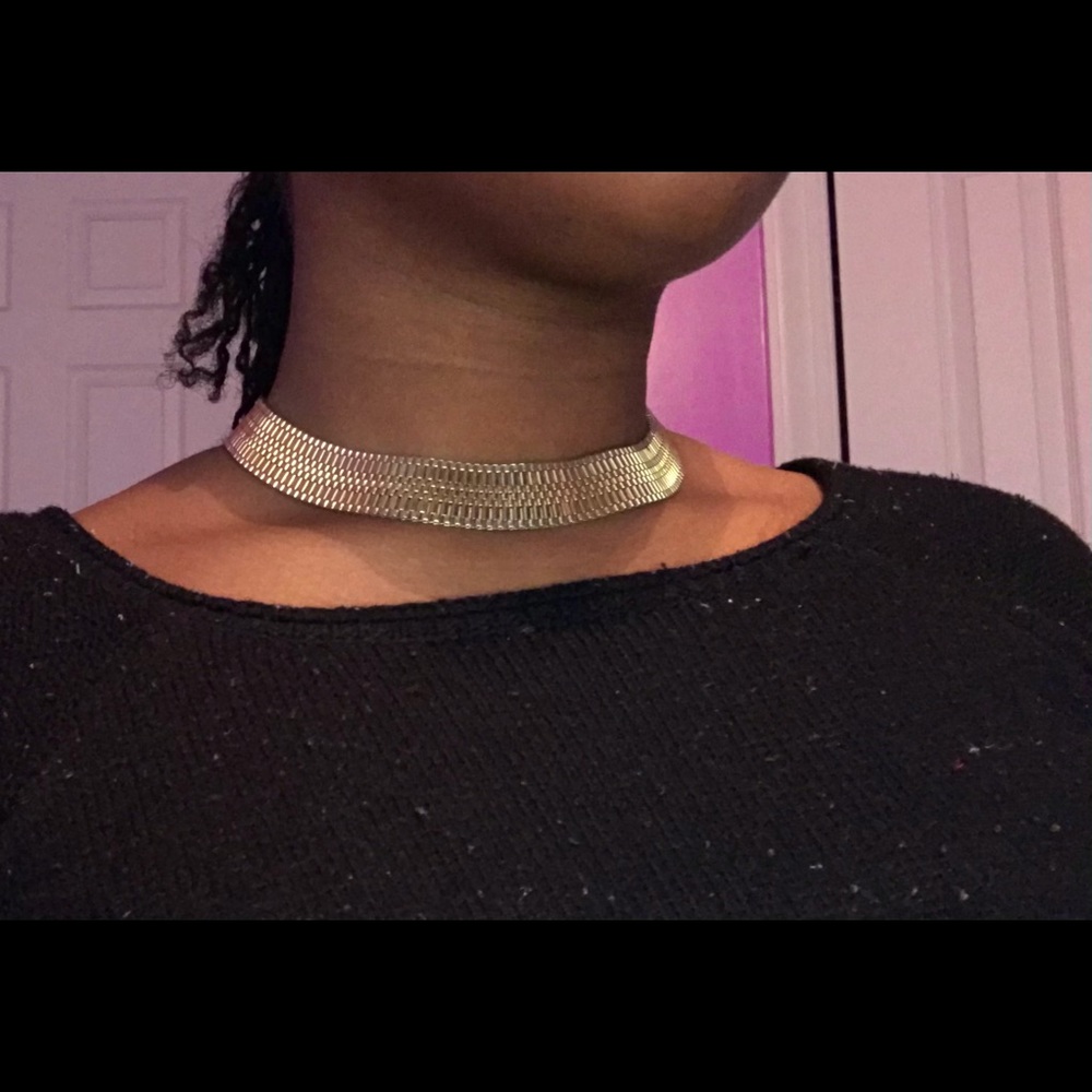 Golden chain choker
